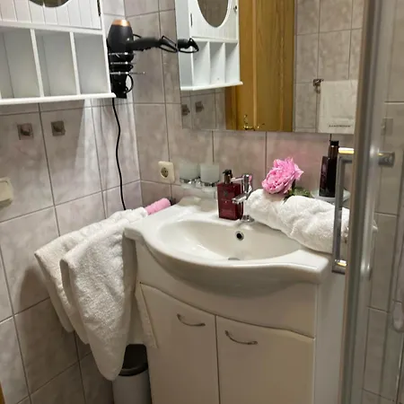 Berthold Apartment *